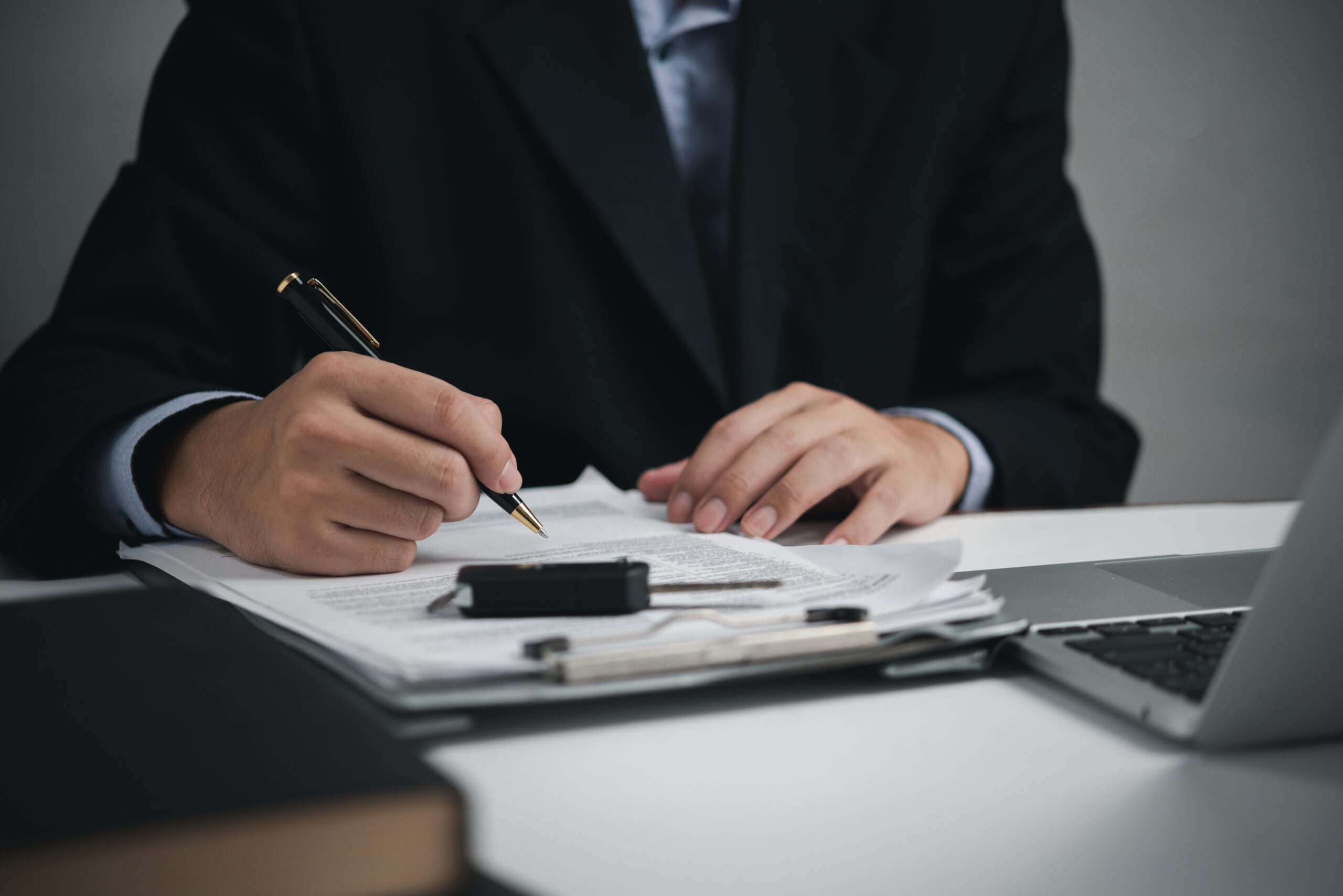 Assurance emprunteur et surprime Comprendre, limiter et négocier les coûts